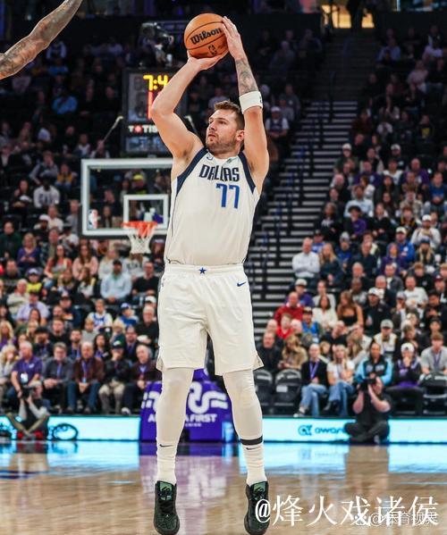 东契奇37+7+9难挽败局 独行侠不敌爵士遭遇4连败